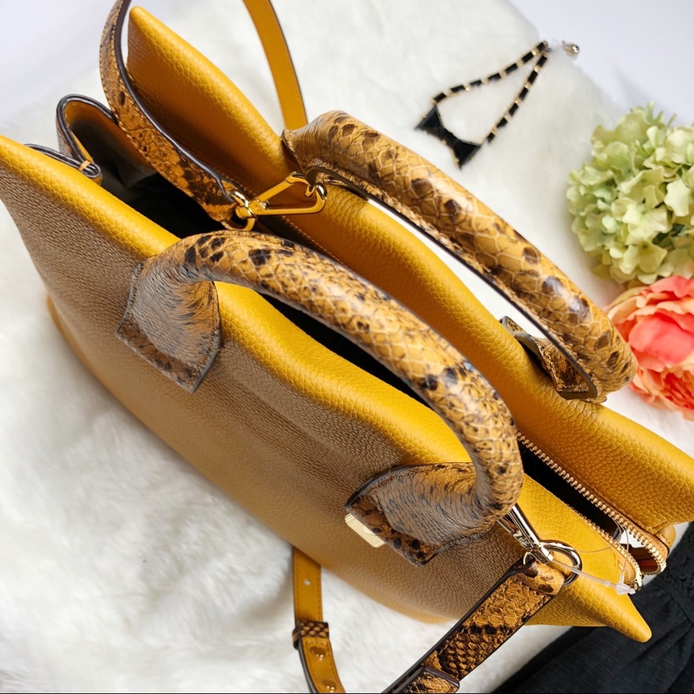 Michael Kors Marigold rollins satchel Purse Large - Picture 6 of 8